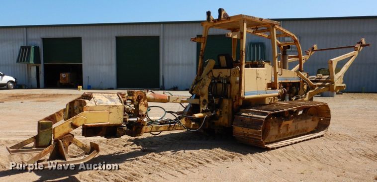 image for item DL3751 1996 Delta DT150C  cable plow