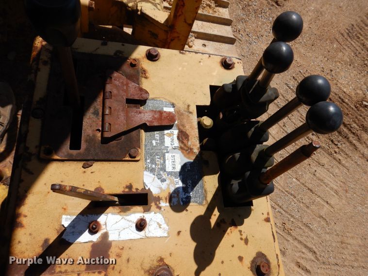 image for item DL3751 1996 Delta DT150C  cable plow