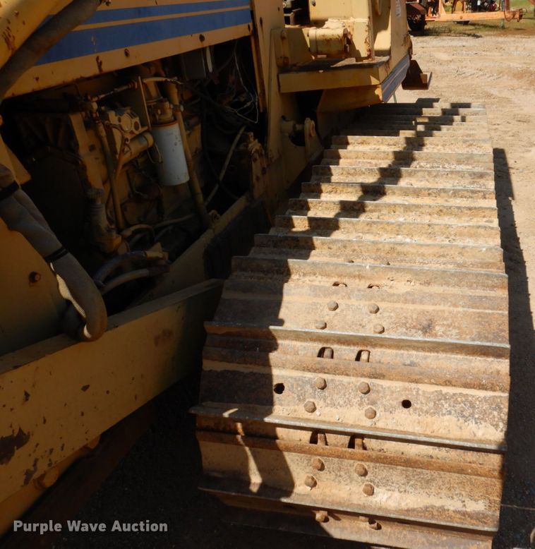 image for item DL3751 1996 Delta DT150C  cable plow