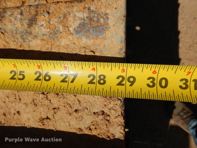 image for item DL3751 1996 Delta DT150C  cable plow