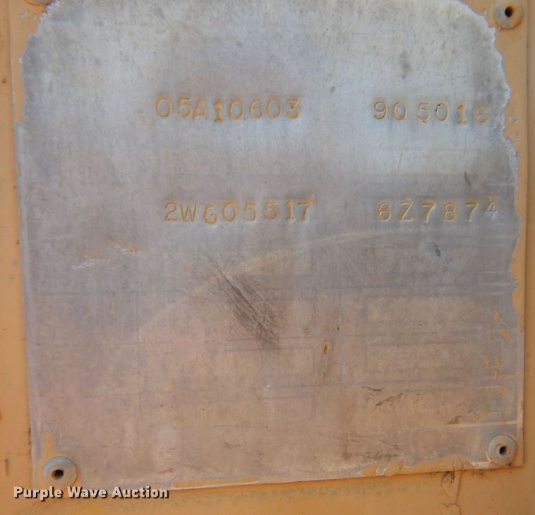 image for item DL3751 1996 Delta DT150C  cable plow