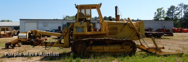 image for item DL3753 John Deere 850D  cable plow