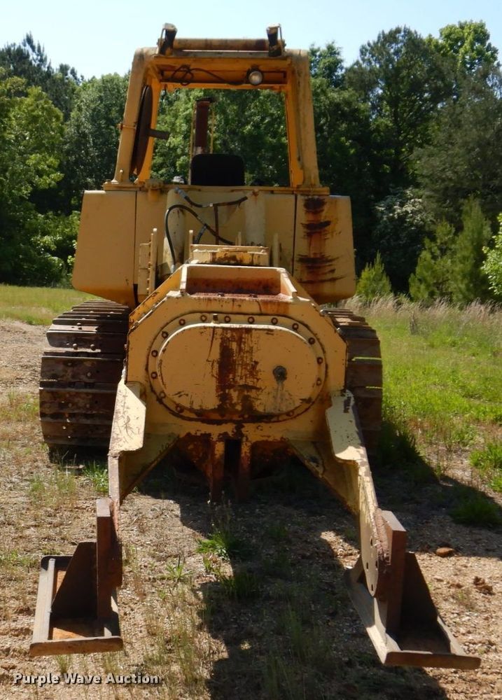 image for item DL3753 John Deere 850D  cable plow