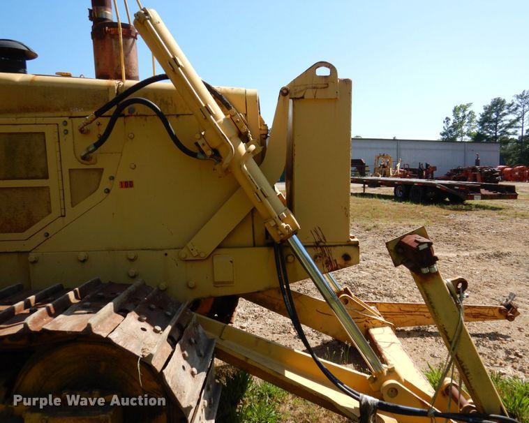 image for item DL3753 John Deere 850D  cable plow