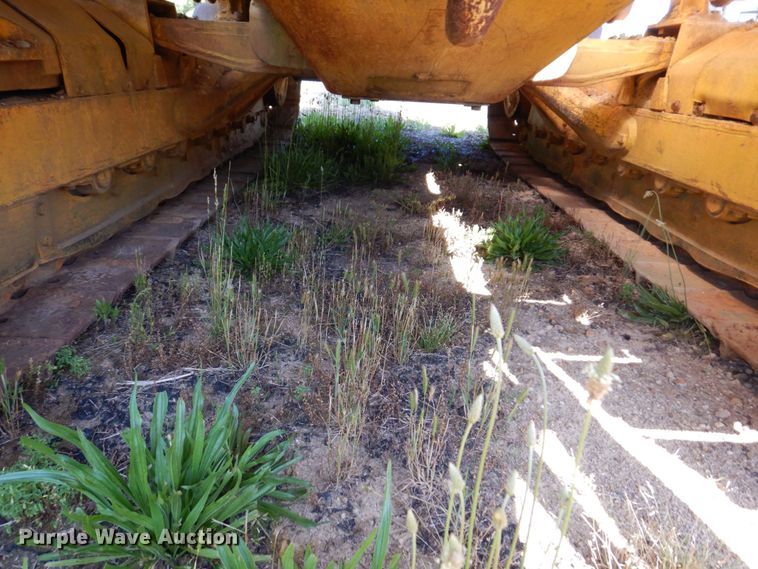 image for item DL3753 John Deere 850D  cable plow