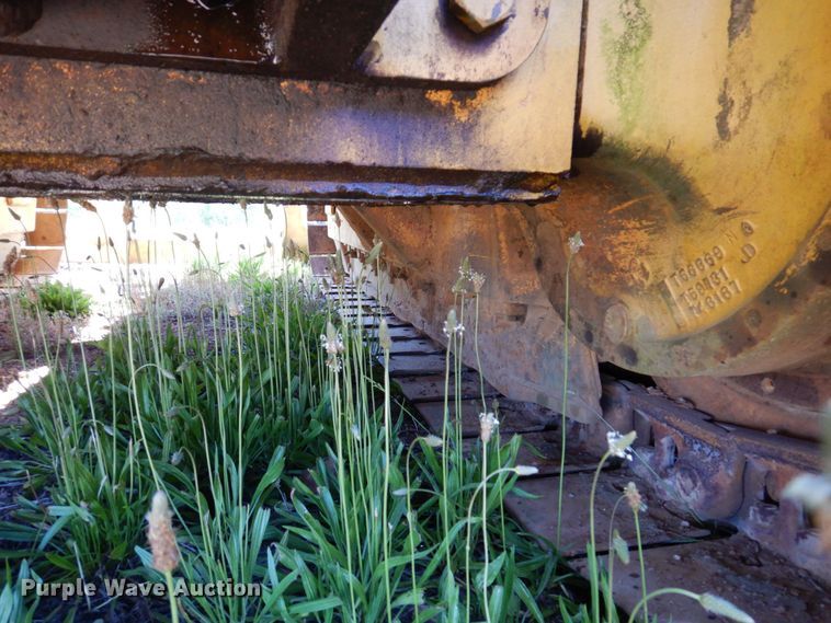 image for item DL3753 John Deere 850D  cable plow