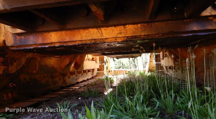 image for item DL3753 John Deere 850D  cable plow