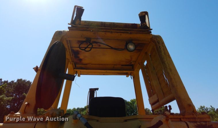 image for item DL3753 John Deere 850D  cable plow