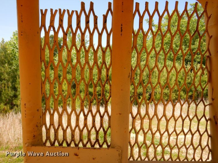 image for item DL3753 John Deere 850D  cable plow