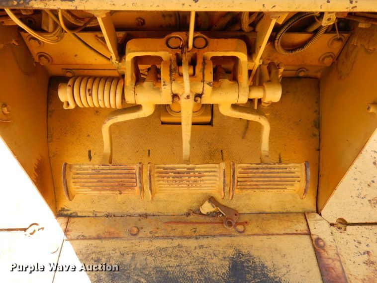 image for item DL3753 John Deere 850D  cable plow