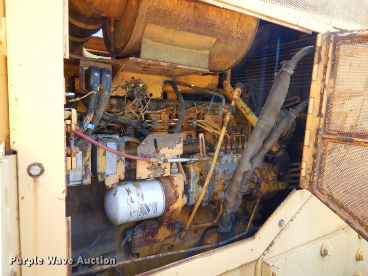 image for item DL3753 John Deere 850D  cable plow