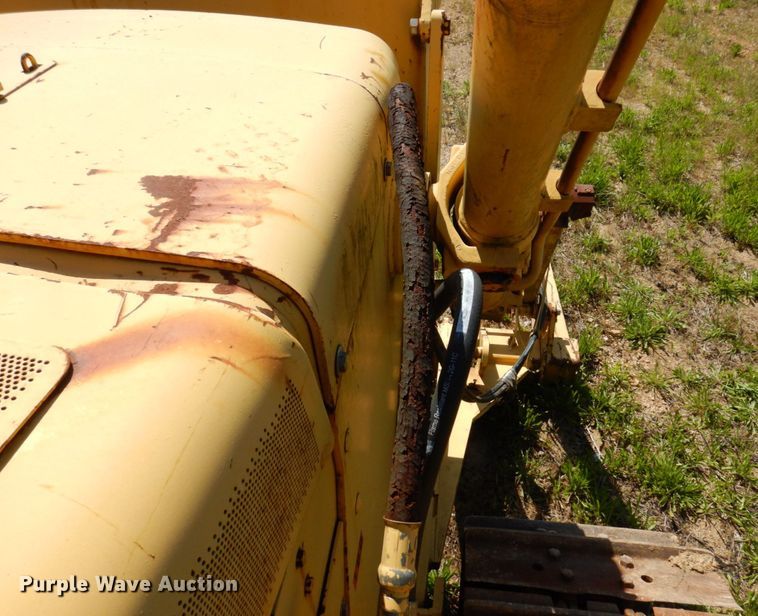 image for item DL3753 John Deere 850D  cable plow