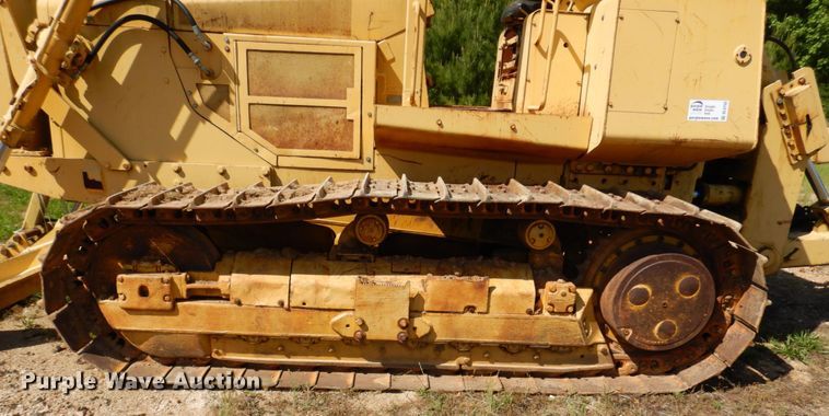 image for item DL3753 John Deere 850D  cable plow