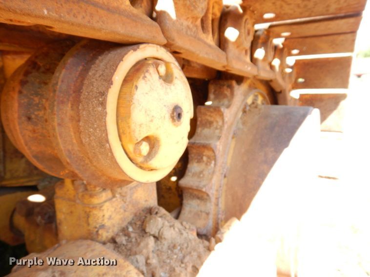 image for item DL3753 John Deere 850D  cable plow