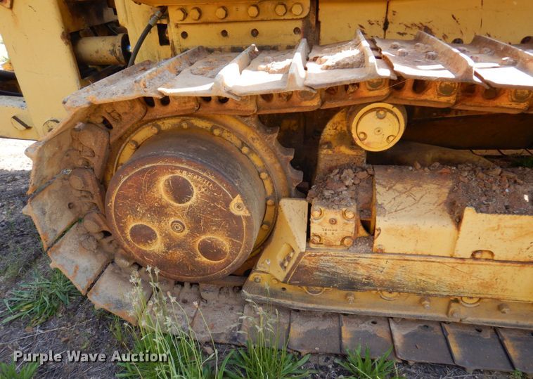 image for item DL3753 John Deere 850D  cable plow