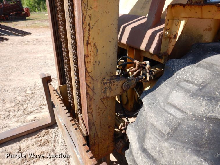 image for item DL3754 Case 585E  forklift