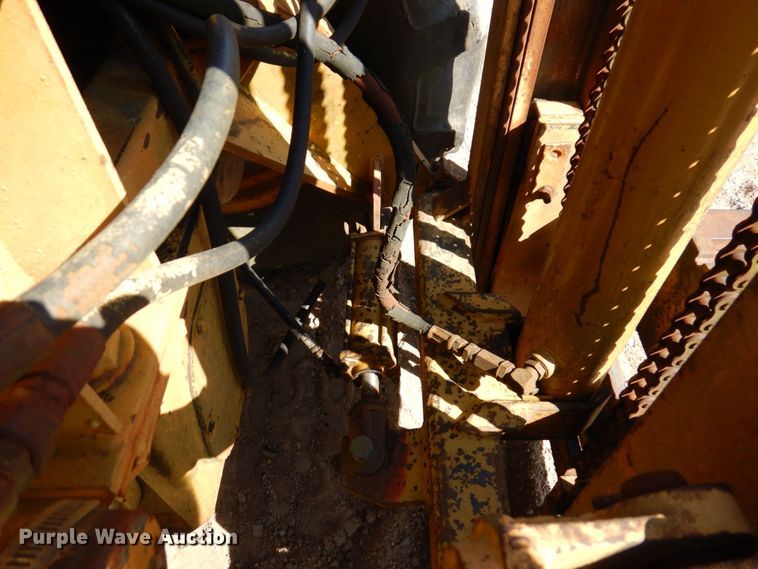 image for item DL3754 Case 585E  forklift