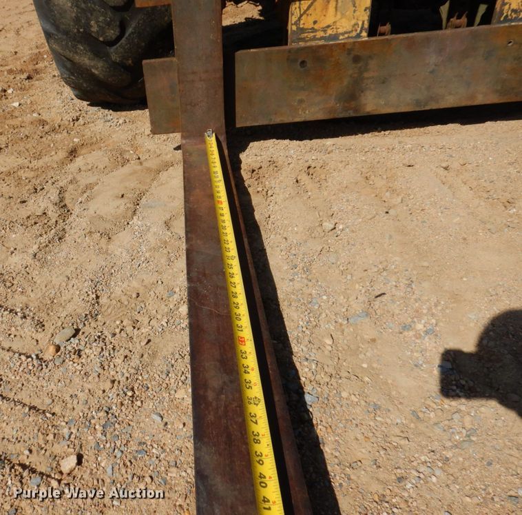 image for item DL3754 Case 585E  forklift