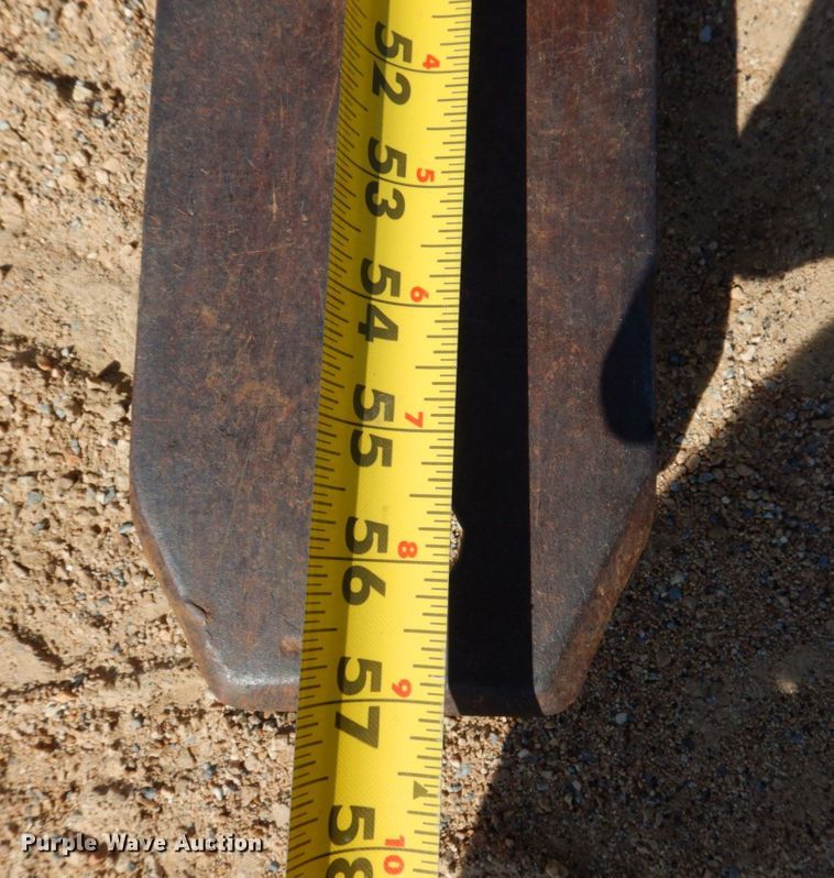 image for item DL3754 Case 585E  forklift