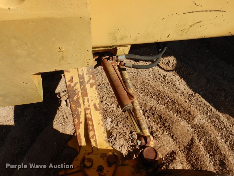 image for item DL3754 Case 585E  forklift