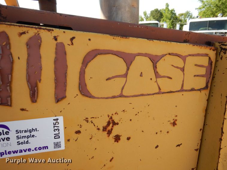 image for item DL3754 Case 585E  forklift