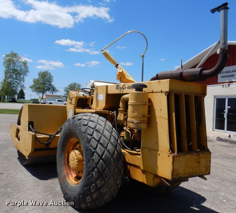 image for item DL3755 Raygo 400A  single drum vibratory roller