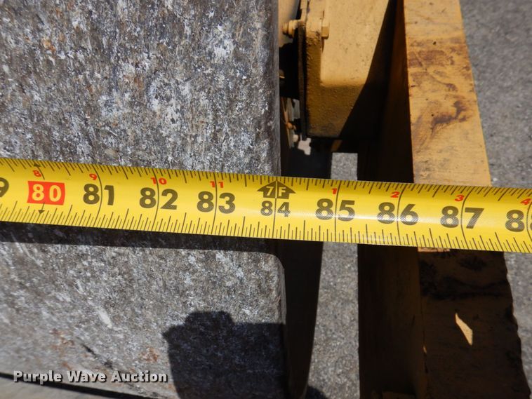 image for item DL3755 Raygo 400A  single drum vibratory roller