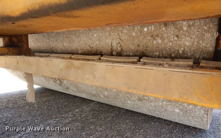 image for item DL3755 Raygo 400A  single drum vibratory roller