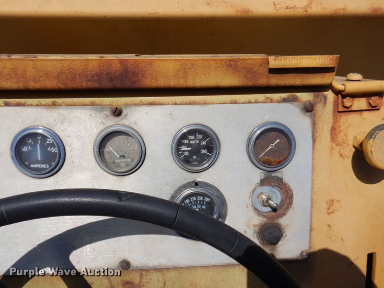 image for item DL3755 Raygo 400A  single drum vibratory roller