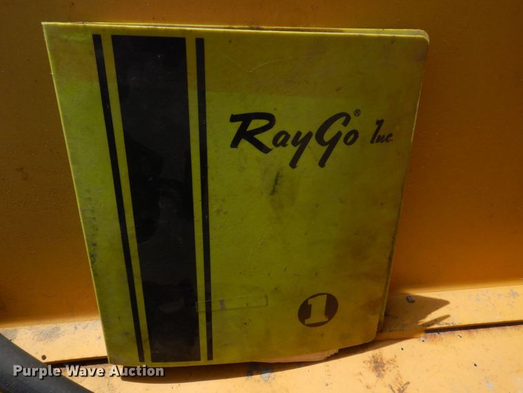 image for item DL3755 Raygo 400A  single drum vibratory roller