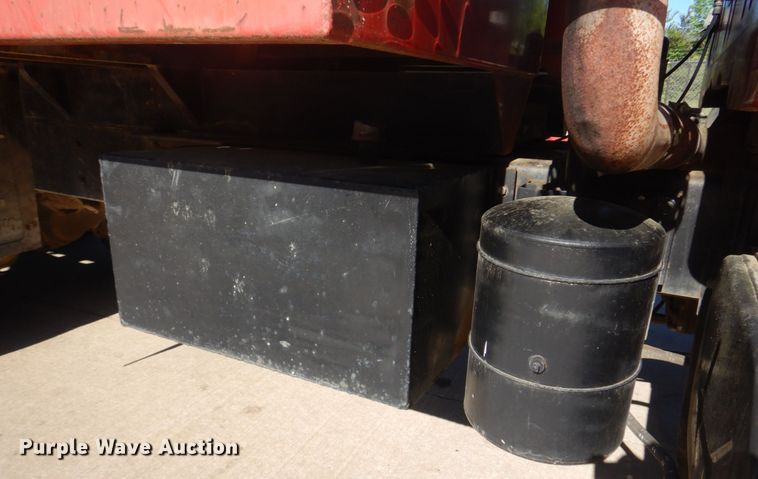 image for item DL4230 1986 International S2300  dump truck