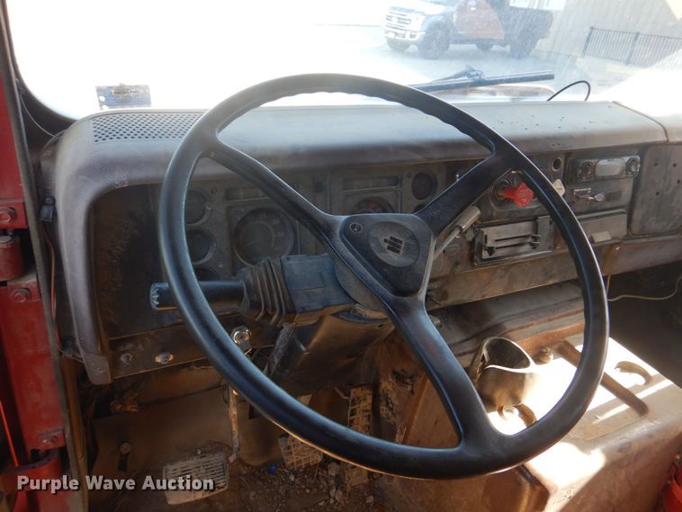 image for item DL4230 1986 International S2300  dump truck