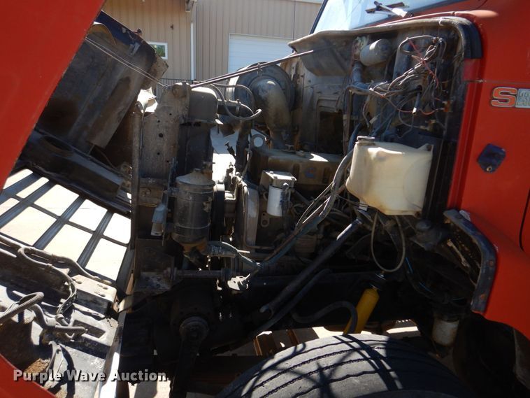 image for item DL4230 1986 International S2300  dump truck