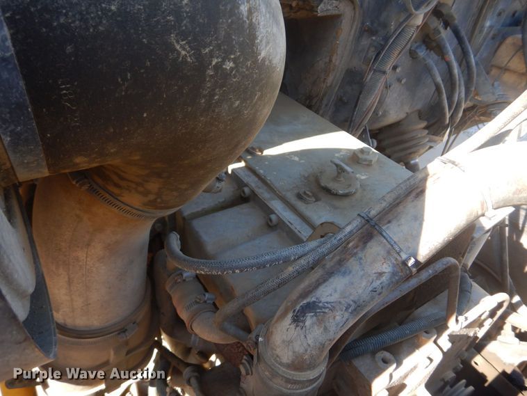 image for item DL4230 1986 International S2300  dump truck