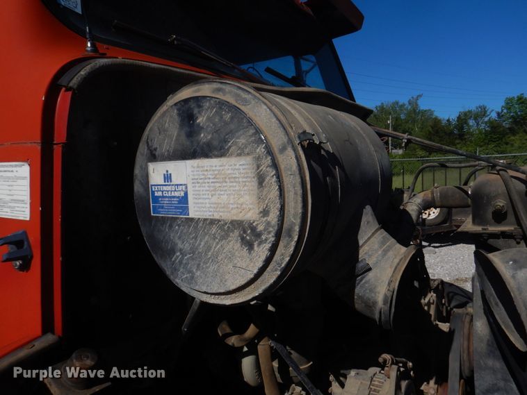 image for item DL4230 1986 International S2300  dump truck