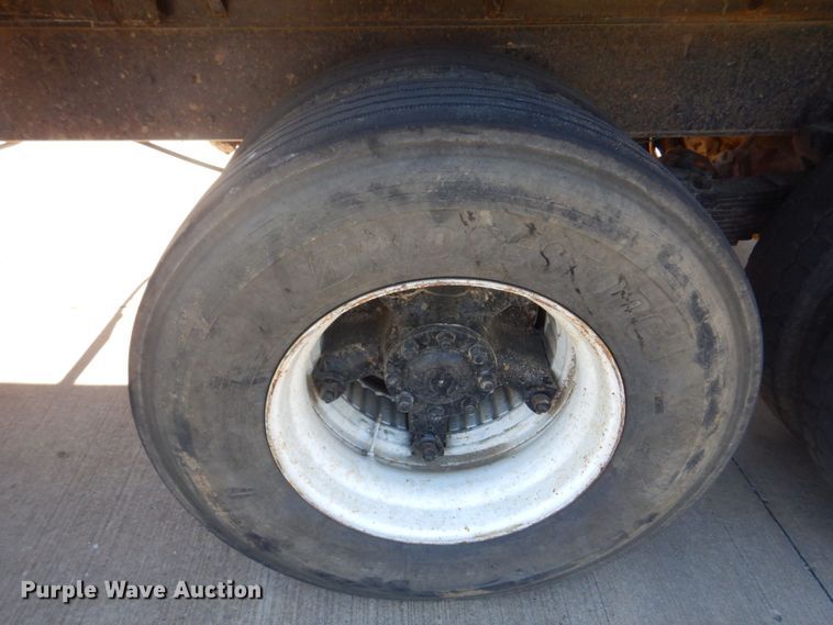 image for item DL4230 1986 International S2300  dump truck