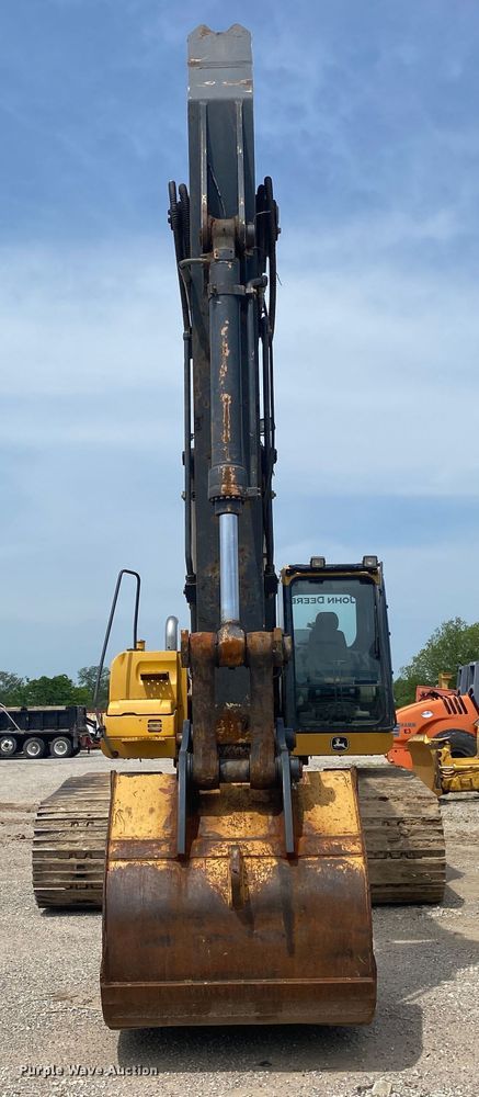 image for item DM4112 2013 John Deere 290GLC  excavator