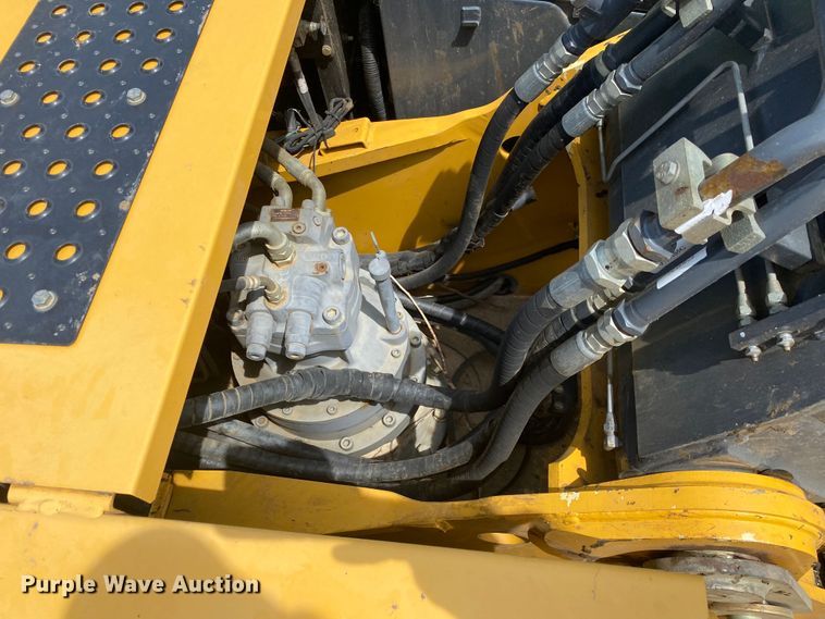 image for item DM4112 2013 John Deere 290GLC  excavator