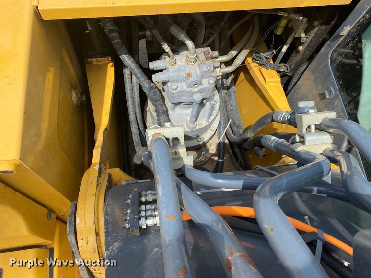 image for item DM4112 2013 John Deere 290GLC  excavator