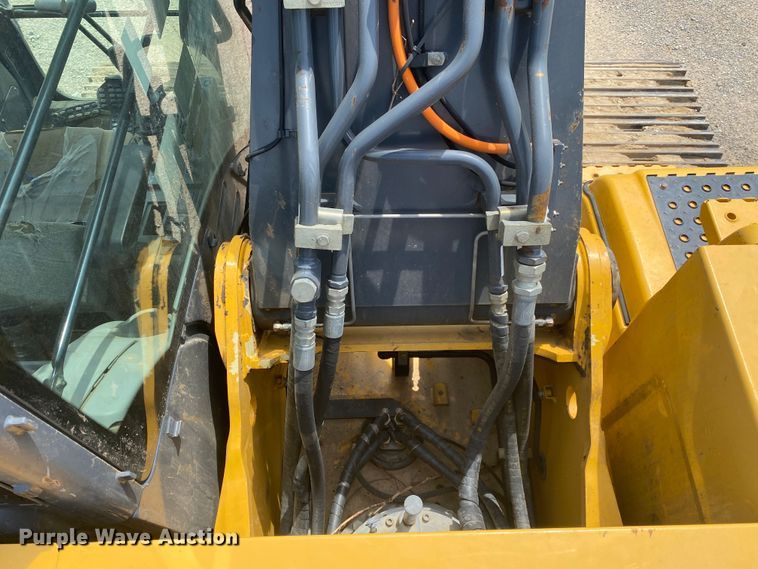 image for item DM4112 2013 John Deere 290GLC  excavator