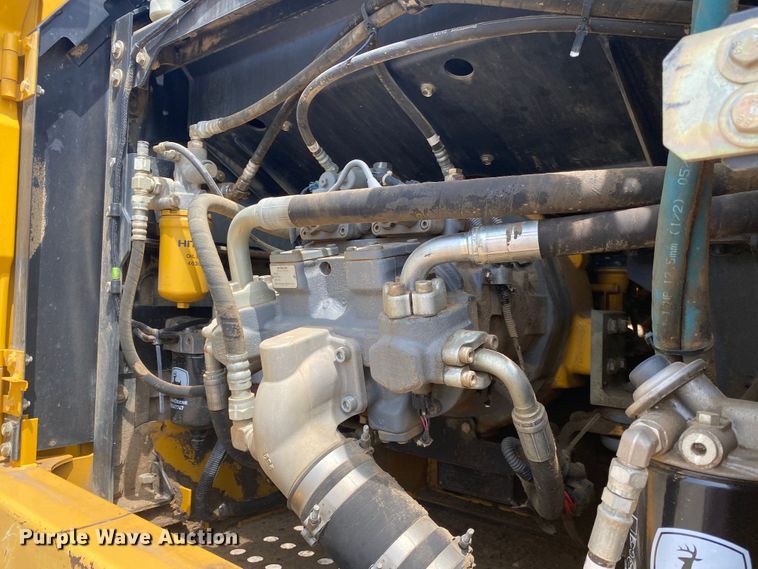 image for item DM4112 2013 John Deere 290GLC  excavator