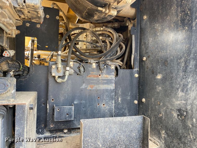 image for item DM4112 2013 John Deere 290GLC  excavator