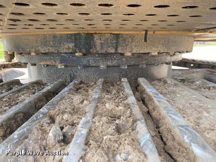 image for item DM4112 2013 John Deere 290GLC  excavator