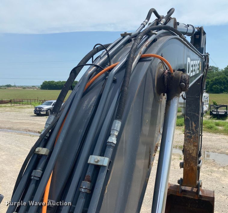 image for item DM4112 2013 John Deere 290GLC  excavator