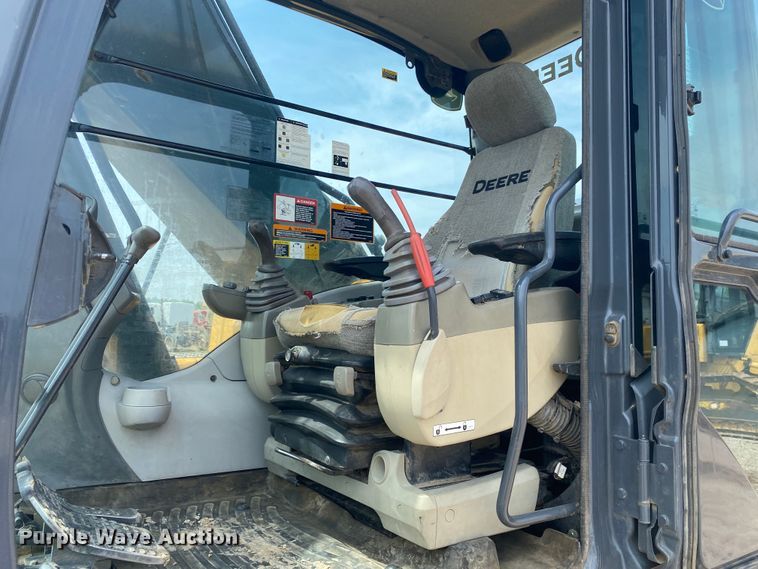 image for item DM4112 2013 John Deere 290GLC  excavator