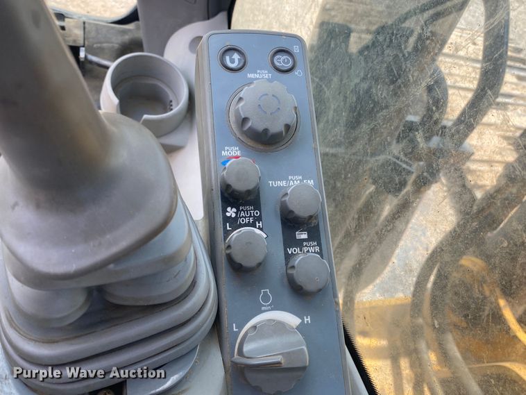 image for item DM4112 2013 John Deere 290GLC  excavator