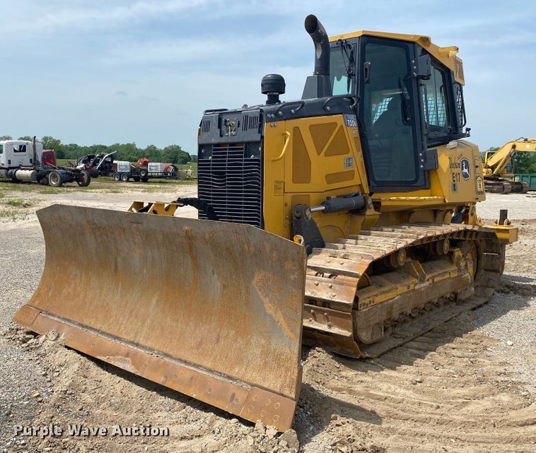 image for item DM4113 2015 John Deere 700KXLT  dozer