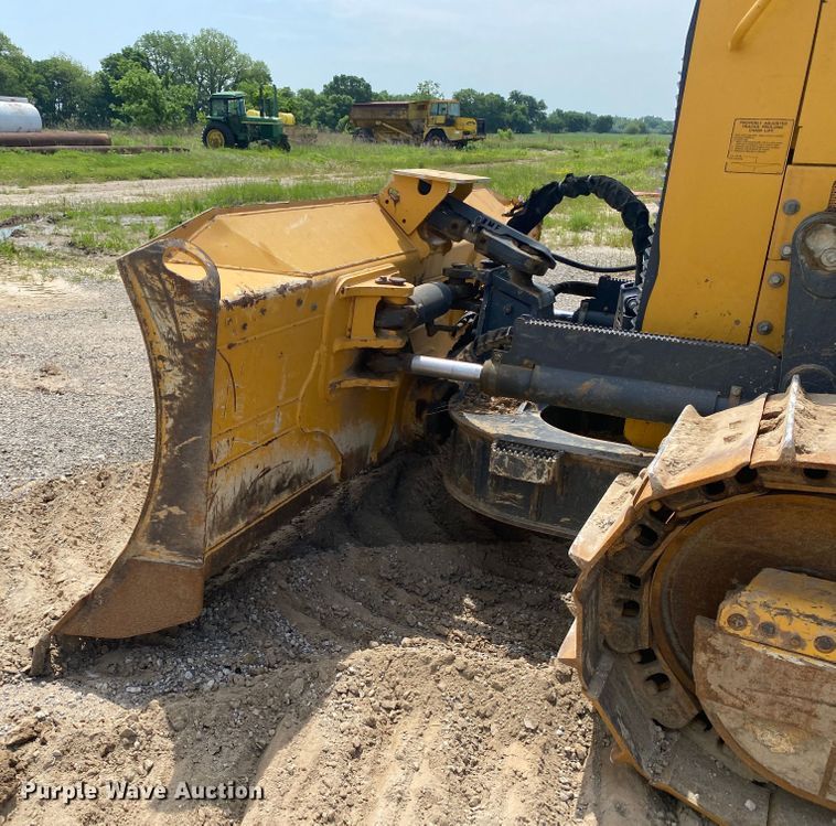 image for item DM4113 2015 John Deere 700KXLT  dozer