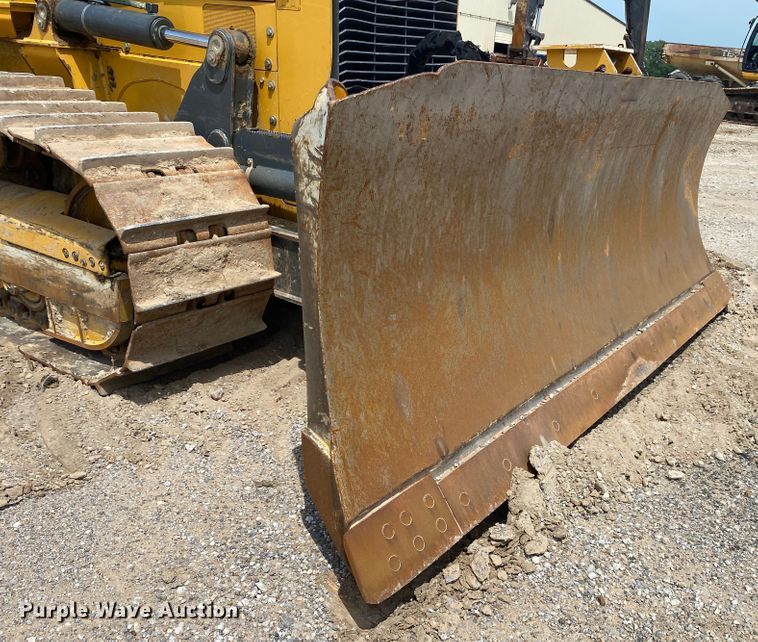 image for item DM4113 2015 John Deere 700KXLT  dozer