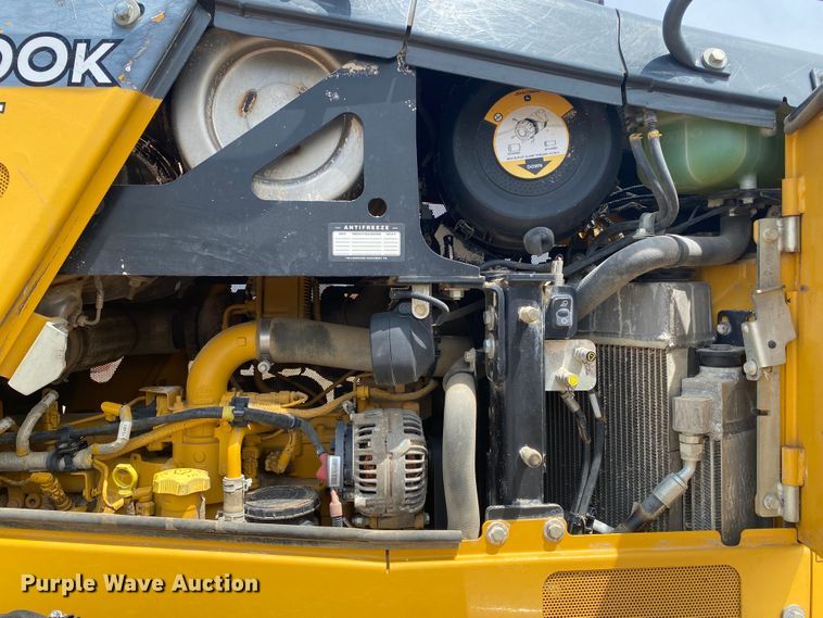 image for item DM4113 2015 John Deere 700KXLT  dozer